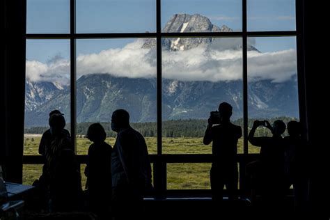 Jackson Hole 2024: Wall Street Bets Jerome Powell Will Signal .